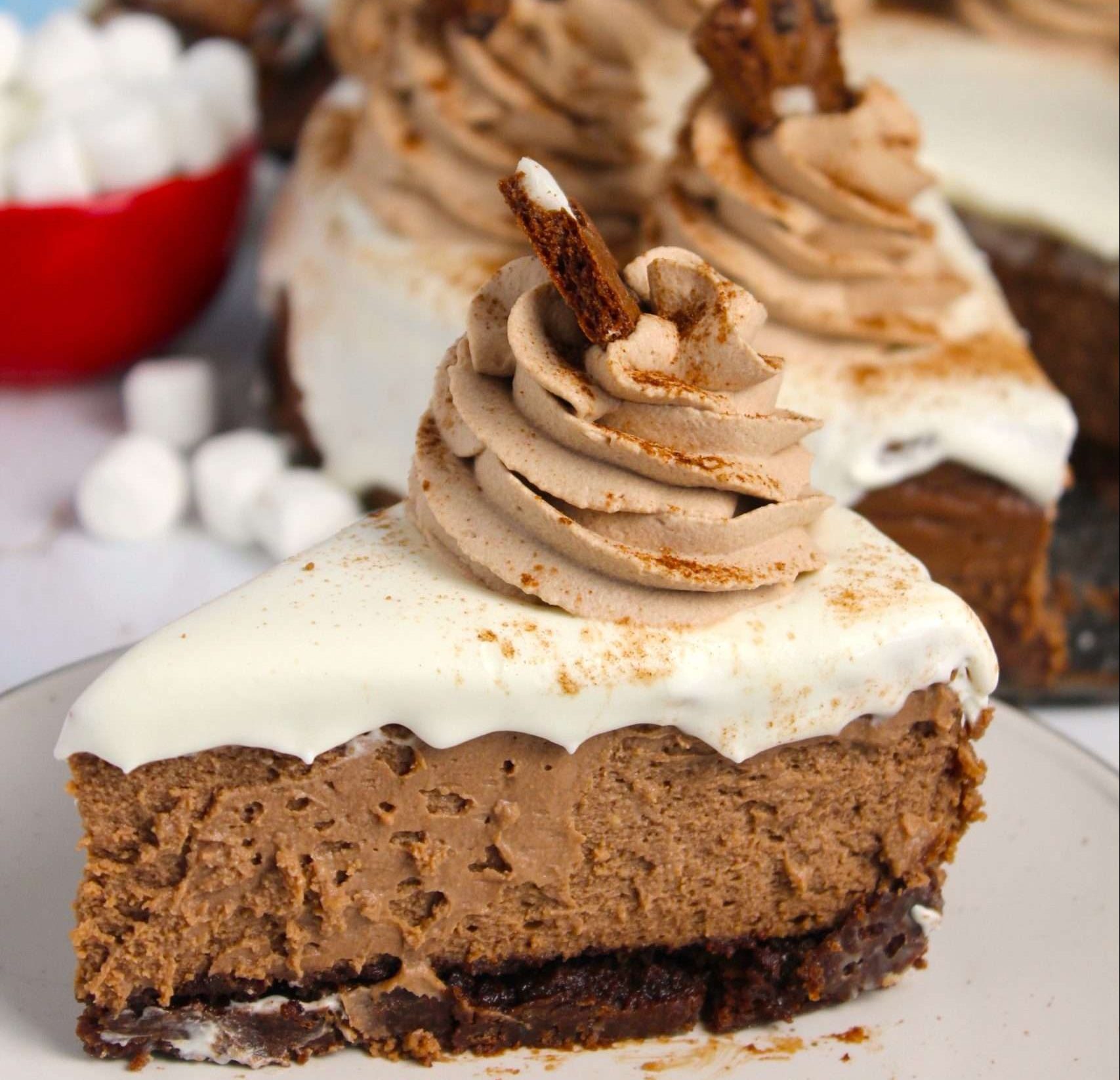 Hot Cocoa Cheesecake | The Squeaky Mixer